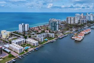 Mid Rise (4-7), 3450 Gulf Shore Blvd N # 315, Naples FL 3410334103 