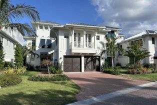 Multi-Story Home,Single Family Residence, 237 13th St S, Naples FL 34102