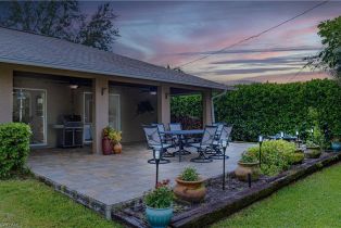 ,  , Naples Twin Lakes, CA 34103 - 12