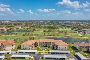 Apartment,Low Rise (1-3), 12601 Kelly Sands Way # 402, Fort Myers FL 3390833908 