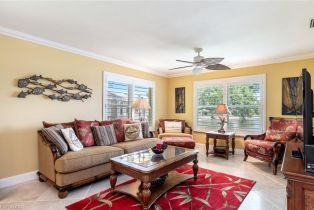 Apartment,Low Rise (1-3), 6680 Ilex Cir # A, Naples FL 34109