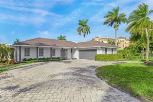 Ranch,Single Family Residence, 1823 Hurricane Harbor Moorings, FL 34102 