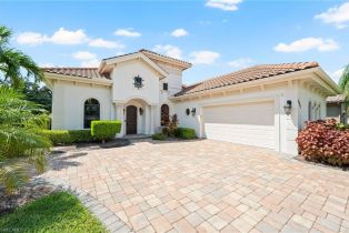 Ranch,Single Family Residence, 15855 Secoya Reserve Cir, Naples FL 34110