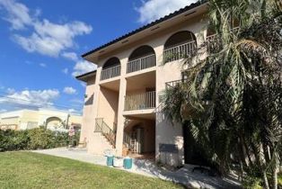 , 828 Wiggins Pass Rd # 9, Naples FL 34110