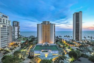 High Rise (8+), 4551 Gulf Shore Blvd N # 301, Naples FL 34103