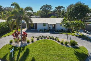 Ranch,Single Family Residence, 2736 Riverview Royal Harbor, FL 34112 