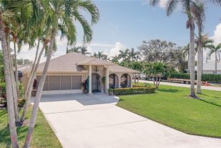 Ranch,Single Family Residence, 700 106th Vanderbilt Beach, FL 34108 