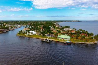 Stilts,Single Family Residence, 1218 Flamingo Caloosahatchee, FL 33904 