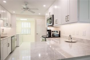 Low Rise (1-3), 4155 Crayton Rd # 109, Naples FL 3410334103 