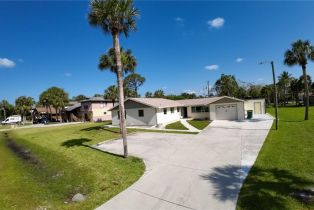 Duplex, 1769 Bay St, Naples FL 34112