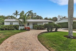 Ranch,Single Family Residence, 1236 13th Ave N, Naples FL 34102