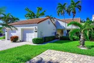 , 855 Reef Point Cir, Naples FL 34108