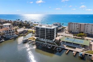 , 10420 Gulf Shore Dr # 143, Naples FL 34108