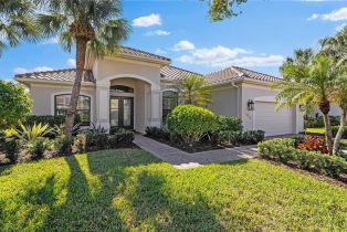 Single Family Residence, 11918 Heather Woods Hollybrook, FL 34120 