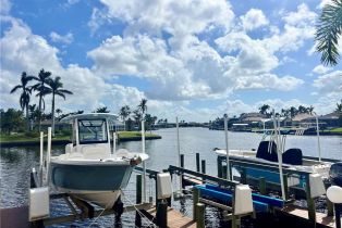 Low Rise (1-3), 5605 Sw 12th Ave # 107, Cape Coral FL 33914