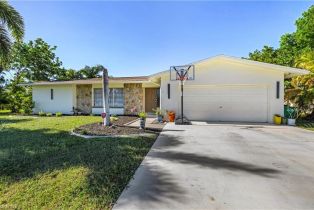 Ranch,Single Family Residence, 5218 Pocatella Caloosahatchee, FL 33904 