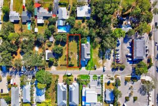 , 3010 Coco Ave, Naples FL 34112