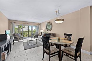 High Rise (8+), 1 Bluebill Ave # 409, Naples FL 3410834108 