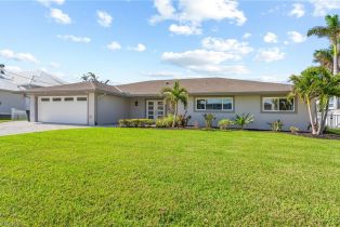 Ranch,Single Family Residence, 18548 Cutlass Shell Point, FL 33931 