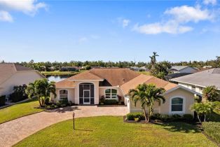 Ranch,Single Family Residence, 22373 FOUNTAIN LAKES Estero, FL 33928 