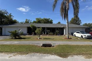 , 10111 7th St N, Naples FL 34108