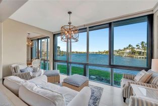 Low Rise (1-3), 2258 Gulf Shore Blvd N # O1, Naples FL 34102