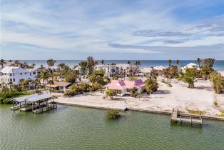 Single Family Residence, 944 South Seas Plantation Captiva, FL 33924 