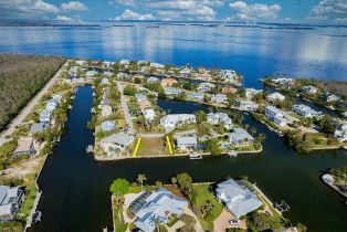 ,  , Sanibel Isles, CA 33957 - 10