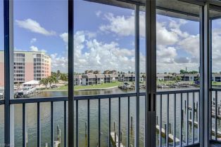 Mid Rise (4-7), 4551 Bay Beach Ln # 352, Fort Myers Beach FL 3393133931 