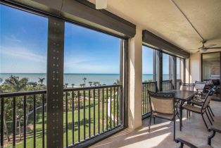 Multi-Story Home,High Rise (8+), 10851 Gulf Shore Dr # 402, Naples FL 34108