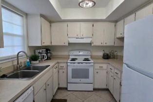 Apartment,Low Rise (1-3), 315 Saint Andrews Blvd # D7, Naples FL 34113