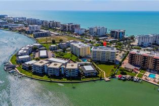 , 3420 Gulf Shore Blvd N # 14, Naples FL 34103