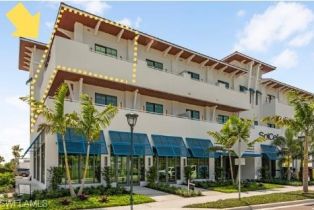 Low Rise (1-3), 101 8th St S # 302, Naples FL 3410234102