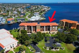 Penthouse,Mid Rise (4-7), 4013 Se 20th Pl # 505, Cape Coral FL 3390433904 