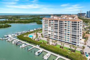 , 425 Dockside Dr # 903, Naples FL 34110