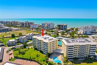 , 3410 Gulf Shore Blvd N # 403, Naples FL 34103