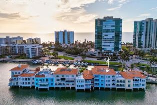 Villa Attached, 4000 Gulf Shore Blvd N # 1400, Naples FL 34103